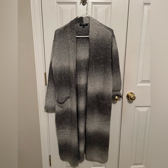 LIVERPOOL DUSTER - Picture 4 of 6